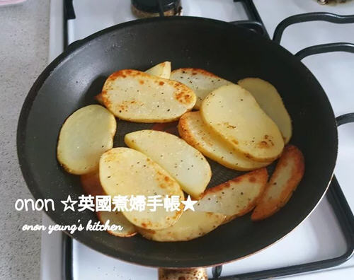 夏季简单菜肴香煎奶油马铃薯的制作方法