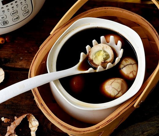 热乎乎，香喷喷的红茶煮茶蛋做法介绍