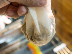 日式料理中基本的高汤之一柴鱼高汤的做法