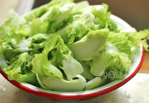 翠绿清甜的儿菜炒五花肉好吃又下饭
