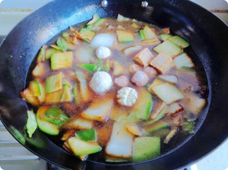 味道好吃又暖和，上手特别简单的萝卜白菜炖粉条