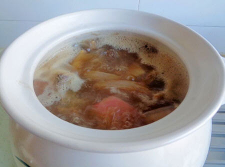 汤汁浓郁，非常下饭的红皮萝卜炖猪肉做法教程