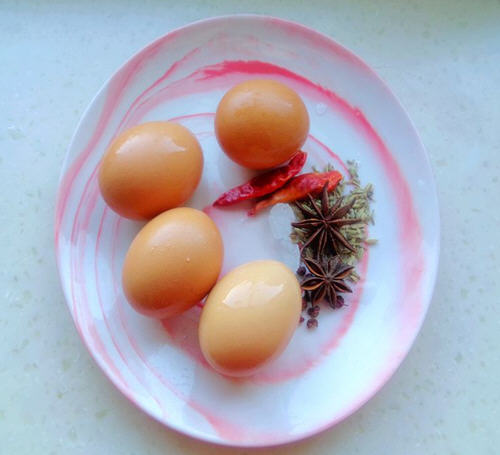 茶香味浓超入味，做法简单的茶叶蛋做法介绍
