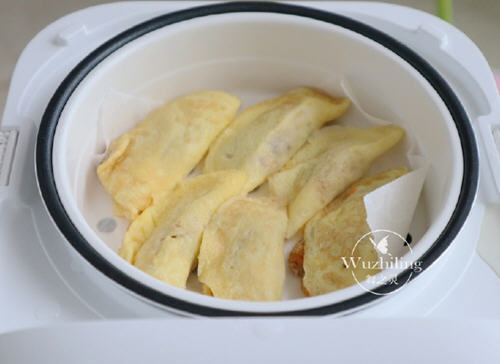 在家自己做蛋饺也可以成为营养全面的一道美食