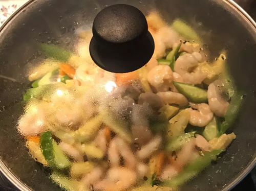 虾仁什锦这样做口感又鲜又美味，非常好吃
