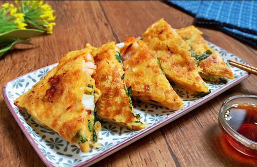 香气四溢口感绝佳的泡菜虾仁煎饼做法教程