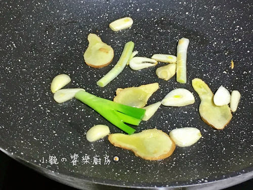 年夜饭寓意好兆头的步步高升排骨