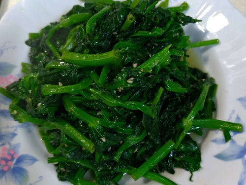 清淡解腻，好吃又有营养的清炒大豆苗