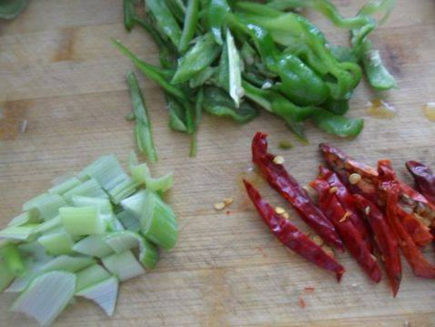 青椒炒豆腐干怎么做好吃又简单