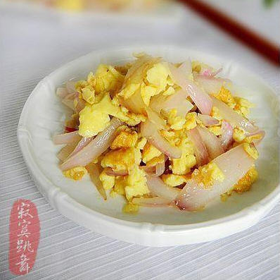 洋葱炒鸡蛋的简单做法值得大家参考