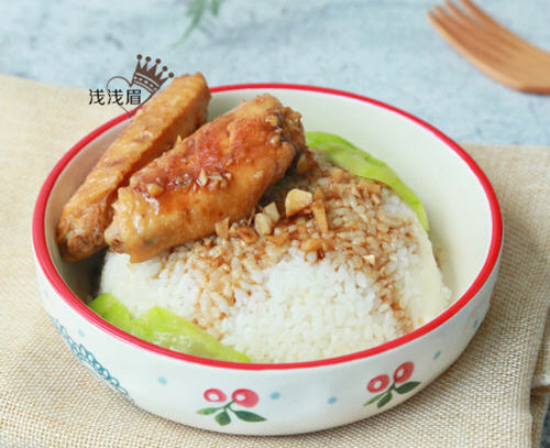 简易版鸡翅盖浇饭，让人胃口大开，唇齿留香