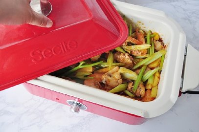 香辣开胃的鲜虾土豆鸡翅煲味道棒棒的