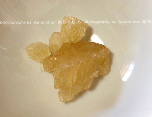啤酒卤鸭舌入口带点香辣嫩嫩的，好吃停不住口
