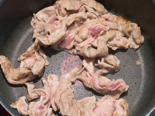 在家就能轻松完成的日式肉豆腐做法详解