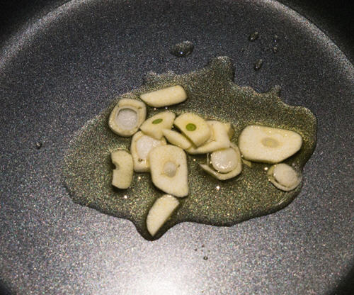 蜂蜜芥末炒抱子甘蓝,甜甜辛香的风味非常开胃