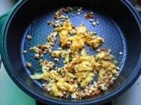 吃起来非常香的腊味蛋炒饭的做法图解 吃起来非常香的腊味蛋炒饭的做法图解