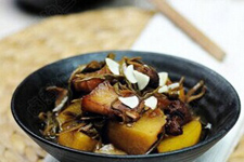 豆角炖肉的做法,一炖一大锅,一人吃一碗 豆角炖肉的做法,一炖一大锅,一人吃一碗