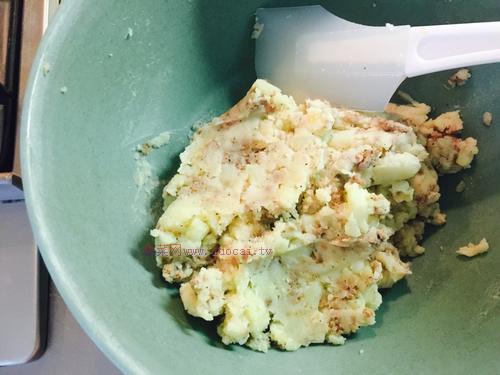 制作过程简单绝对好吃到爆的土豆饼怎么做