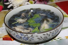 味道肥美，每一口都是满满汁水的贝类海鲜的做法