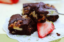 怎么做巧克力蛋糕口感轻盈而不腻