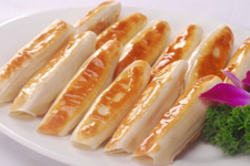 锅贴怎么做（跟大家分享锅贴的做法）