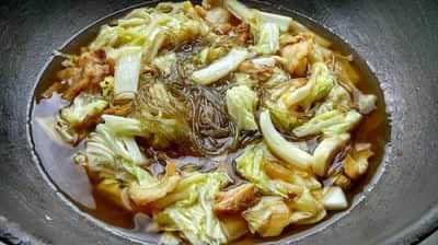 东北特色菜猪肉炖粉条的做法_猪肉炖粉条怎么做