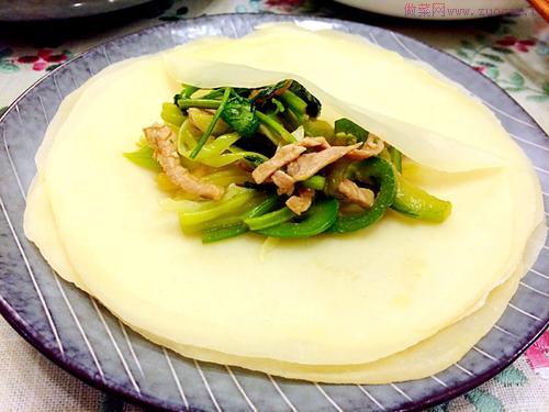 春饼的做法 春饼的做法