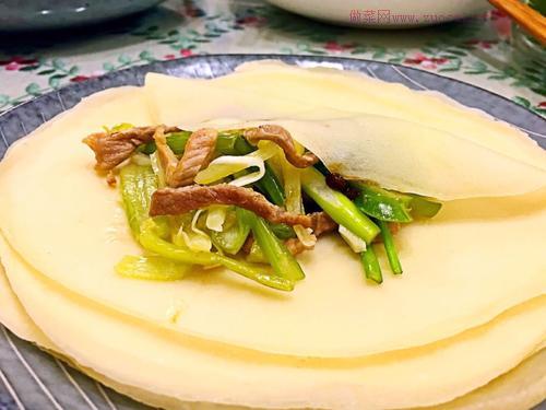 春饼的做法 春饼的做法