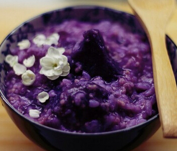 紫薯山药卷的家常做法 紫薯山药卷的营养价值 紫薯山药卷的家常做法 紫薯山药卷的营养价值