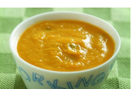 揭秘6个月宝宝便秘食谱：红薯香蕉米糊