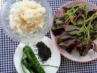 草莓饭团的做法步骤1