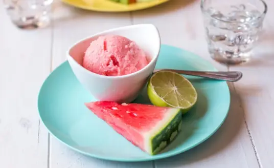 西瓜冰淇淋,夏日冰爽的不二选择