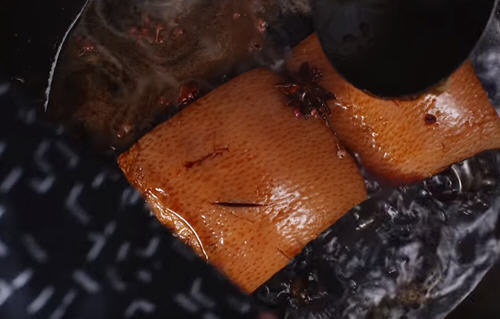 肥而不腻，鲜香软糯的酱五花肉的制作方法