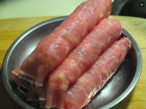 金针菇肉卷口感好甚至可以把它当小吃零食