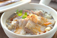 口味适中,肥而不腻的酸菜白肉的做法 口味适中,肥而不腻的酸菜白肉的做法