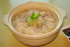 口味适中,肥而不腻的酸菜白肉的做法 口味适中,肥而不腻的酸菜白肉的做法