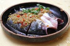 营养又美味,保持鲜嫩的清蒸鱼头的做法 营养又美味,保持鲜嫩的清蒸鱼头的做法