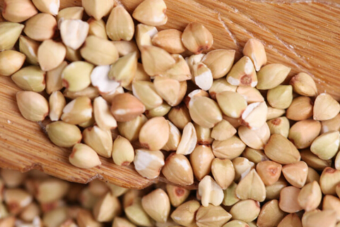 给大家普及一下营养非常丰富的荞麦