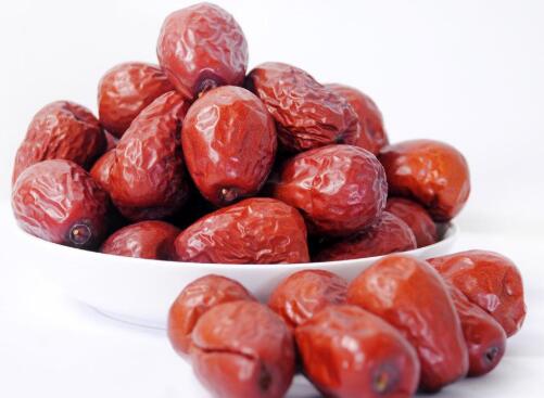 红枣的功效与作用：对强身健脑的营养价值很高