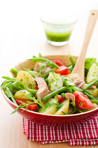 和大家分享健康德式土豆沙拉的做法