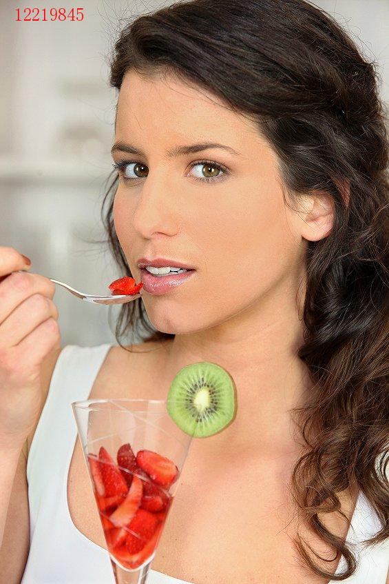 什么食物可以排毒养颜，让小编带你了解一下