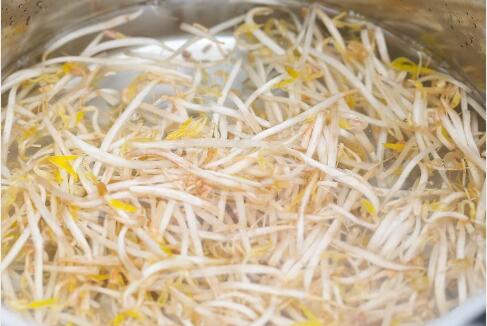 过节家常菜——三鲜饺子的做法的做法步骤1