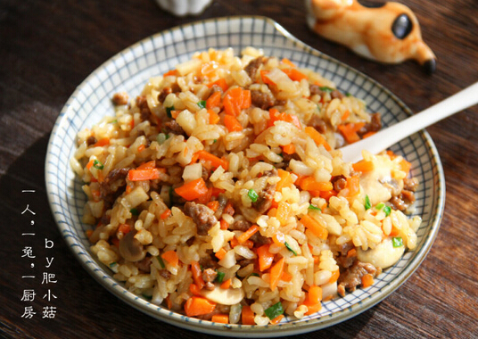 牛肉蔬菜炒饭的做法，很受大众追捧