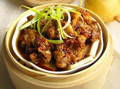 蒸锅做的美食：香喷喷的蒸排骨
