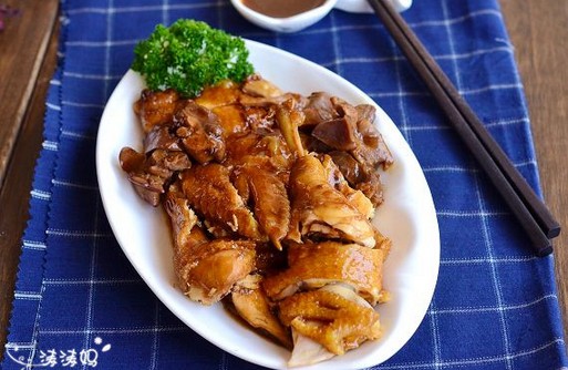 美味的酱油鸡家常做法，，口感微妙，非常的好吃