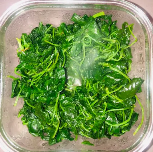 生煸草头的做法,成菜碧绿油润,柔软鲜嫩,浓香入味 生煸草头的做法,成菜碧绿油润,柔软鲜嫩,浓香入味