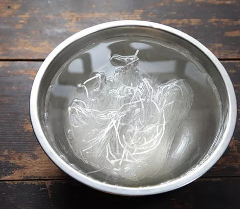 蒜茸鲜虾蒸米粉有型又好吃,味道还原始