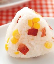 圆润饱满、色彩斑斓的玉米饭团做法详解