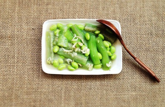 丝瓜炒毛豆