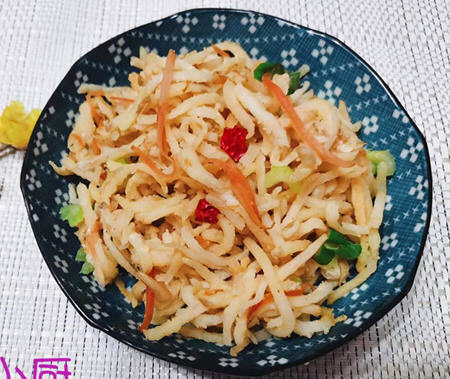 用家里现成的土豆做亦菜亦饭的洋芋叉叉 用家里现成的土豆做亦菜亦饭的洋芋叉叉